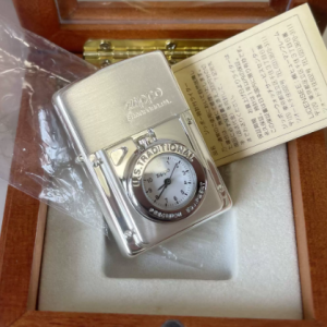2002年原装正品ZIPPO TIME LIGHT BRADFORD版打火机