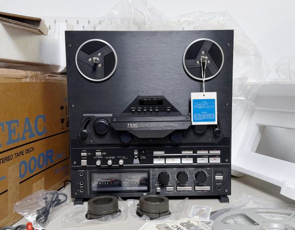全新1984年TEAC X-2000R 6磁头双向4轨道磁带开盘录音机