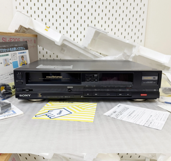 1997年索尼SONY SL-F205 BETA磁带录像录音机