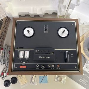 全新1974年松下TECHNICS RS-724U开盘机 7寸3磁头2轨机型