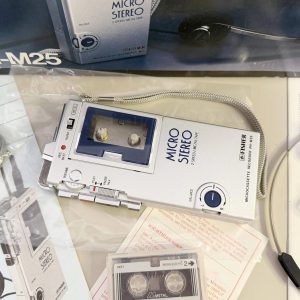 全新1982年三洋FISER PH-M25微型磁带录音机 超级机皇
