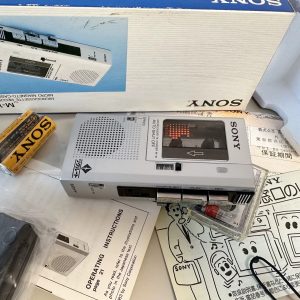 全新1984年索尼SONY M-10 微型磁带机 跳跃回放外放机型