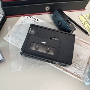 全新1982年索尼SONY M302微型磁带随身听 外放小型录音机