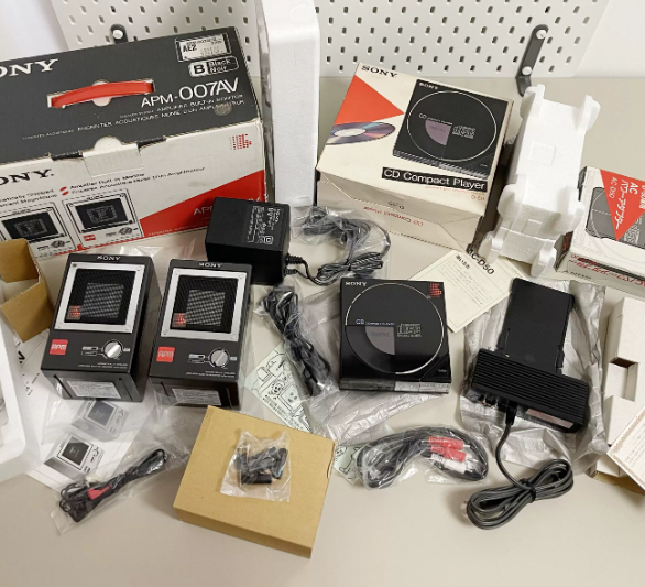 1984年索尼SONY D50 CD随身听 机皇降临 方盒标配版