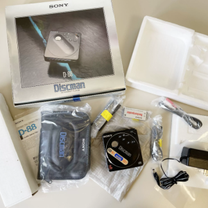 1988年索尼SONY D88 CD随身听 超大推力金属电锯机型