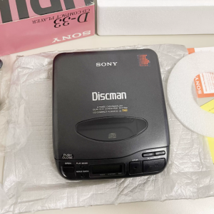 1991年索尼SONY DISCMAN D33 CD机随身听 重低音机型