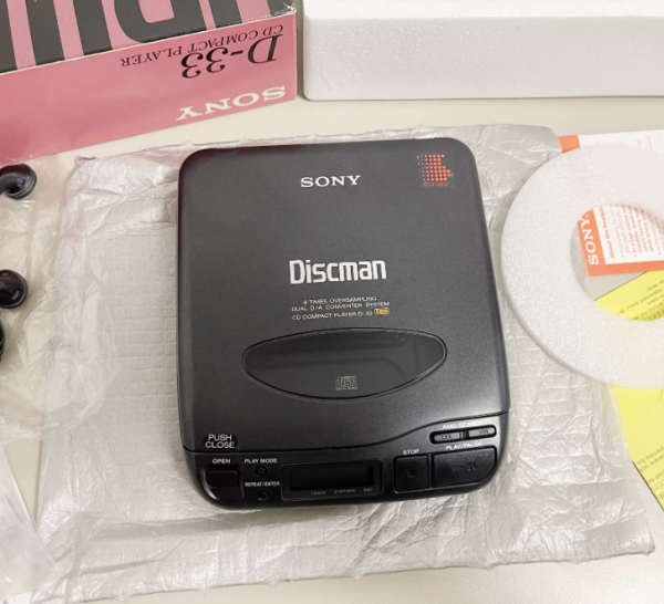 1991年索尼SONY DISCMAN D33 CD机随身听 重低音机型