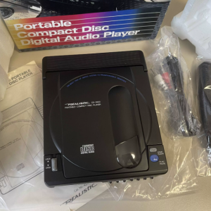 1988年REALISTIC 3200 CD机随身听 经典大推力神器