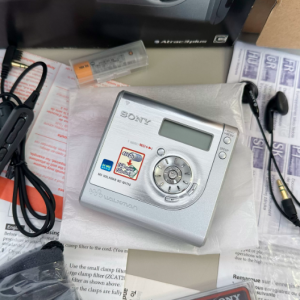 2003年索尼SONY NH700 HI-MD随身听经典高音质录音机