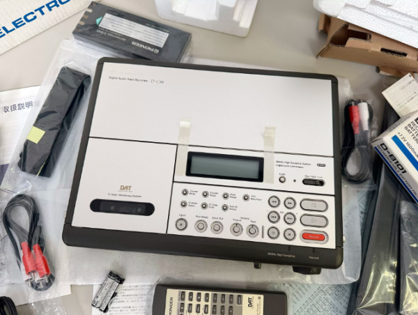 1995年先锋PIONEER D-C88 DAT磁带录音机96KHZ机皇