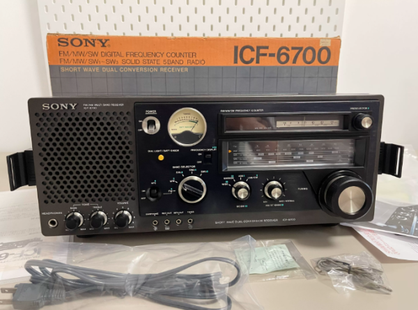1978年索尼SONY ICF-6700 全波段RX直读 超级收音机