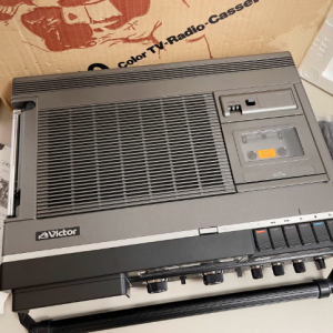 1975年胜利VICTOR CX50 磁带+收音+电视 便携一体机