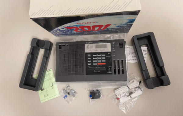 1980年索尼SONY ICF-2001 全波段自动化 数字收音机