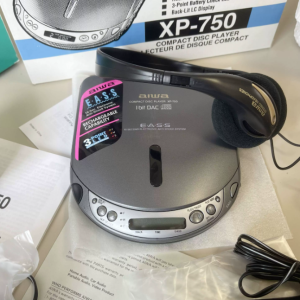 1996年爱华AIWA XP759/750 CD随身听 抗震车载机型