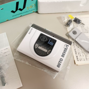 1988年三洋SANYO JJ-P40 磁带随身听 经典时尚单放机