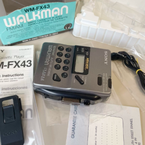 1990年索尼SONY WM-FX43 磁带随身听 多功能收音机型