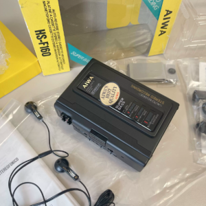 1992年爱华AIWA HS-F160 磁带随身听 EQ+录音机型