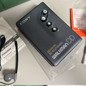 1990年索尼SONY WM-DD11磁带随身听直驱重低音单放机