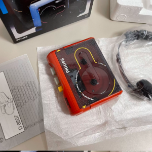 飞利浦PHILIPS D6607 磁带机随身听 经典怀旧透明磁带机