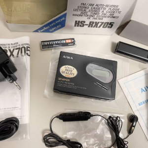 1991年爱华AIWA HS-RL70/RX705磁带机全自动收音机型