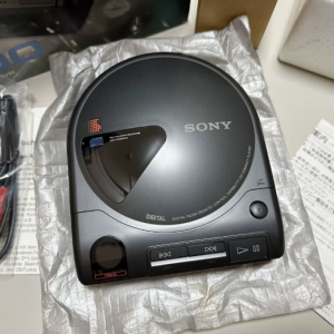 1987年索尼SONY D600/D160 CD随身听大推力经典机型