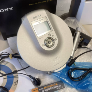 2003年索尼SONY NE900 CD随身听 LCD+全功能超薄机型