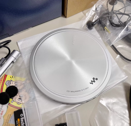 2001年索尼SONY D-EJ955 CD随身听 全金属超薄抗震机