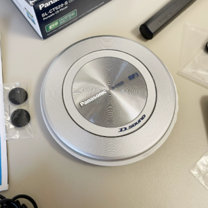 2005年松下PANASONIC CT520 CD随身听超薄镜面播放器