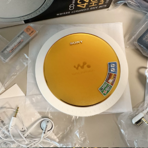 2005年索尼SONY D-EJ720 CD随身听 长续航抗震机型