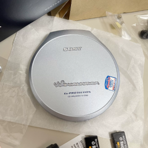 2000年索尼SONY EJ925/E999 CD随身听 镁合金超薄播