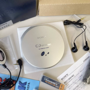 1999年索尼SONY D-E990 CD随身听 超薄千禧之王机型