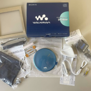 2004年索尼SONY D-EJ800 CD随身听 玻璃制超薄抗震机