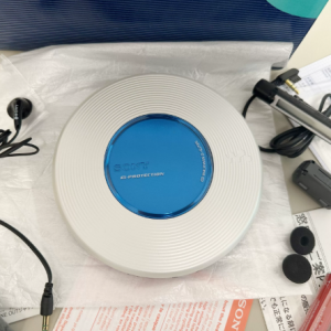 2002年索尼SONY D-EJ785 CD随身听 经典多用途超薄机