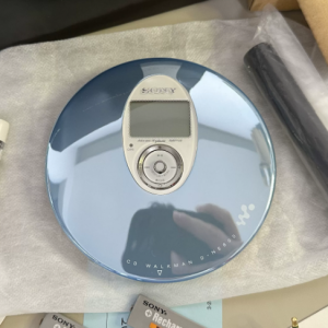 2004年索尼SONY D-NE800 CD机 超薄机械多格式随身听