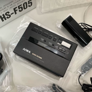1989年爱华AIWA HS-F505 磁带随身听 收音外放多组件
