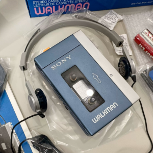 1979年索尼SONY TPS-L2 磁带随身听 星爵同款单放机