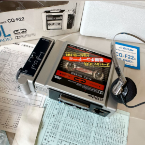 1984年胜利VICTOR CQ-F22 磁带随身听 组合收音机皇