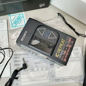1991年索尼SONY TPS-R10磁带随身听IC自动重复录音机