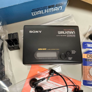 1991年索尼SONY WM-GX51 磁带随身听 全金属收录放机