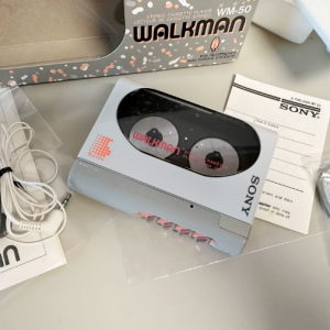1985年索尼SONY WM-50磁带随身听 潮流经典单放机