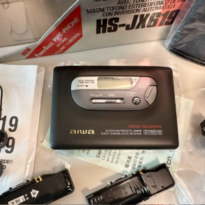 1995年爱华AIWA HS-JX619磁带随身听 收音+录音机型