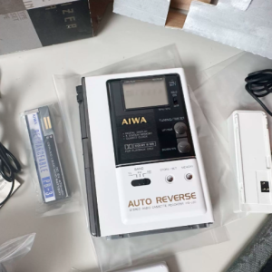 1988年爱华AIWA HS-J20 磁带随身听 录音重低音机型