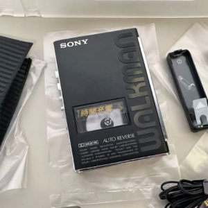1987年索尼SONY WM-103磁带随身听初代超薄自动机型