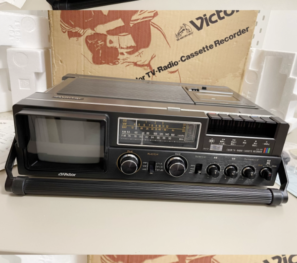 1975年胜利VICTOR CX50 磁带+收音+电视 便携一体机