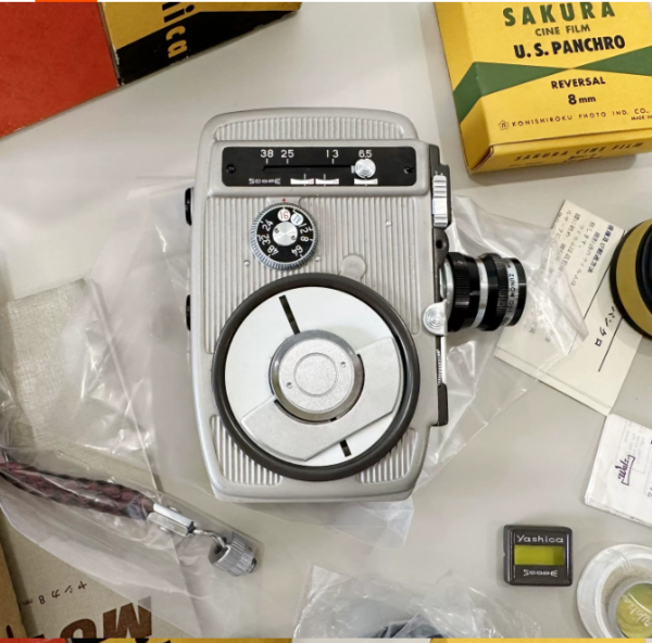 1949年雅西卡YASHICA CINE 八毫米胶片单筒摄像机