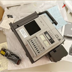 1987年胜利VICTOR BR-S410 S-VHS磁带摄像机