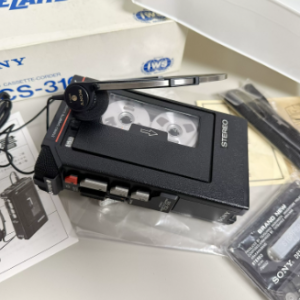 【全新稀有】1981年索尼SONY TCS310磁带随身听 大推力外放录音机