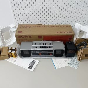 【全新罕见】1984年索尼SONY ZX-3 桌面磁带机 经典怀旧APM机皇