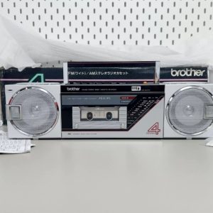 1984年三洋SANYO OT-453手提磁带机四扬声器收音机型