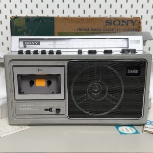 1980年索尼SONY CFM-22 手提多功能磁带录音外放机